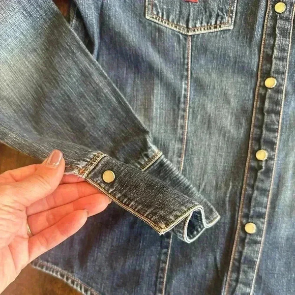 BKE Vintage | 100% Cotton Western Denim Button Down Shirt, Pearly Snaps - Picture 6 of 6